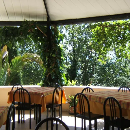 La Meta Bed & Breakfast