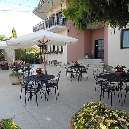 La Meta Bed & Breakfast 4*