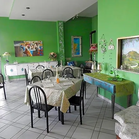 La Meta Bed & Breakfast